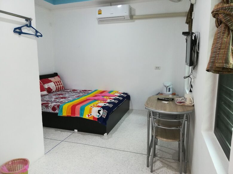 Hotel Sroe Ground Homestay