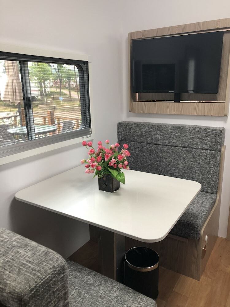 Micheng Rv Lijiang Camping