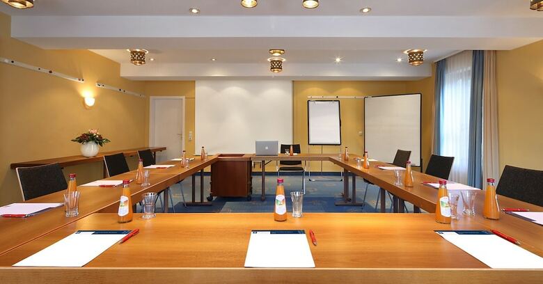 Hotel K�hlichs Paradeism�hle