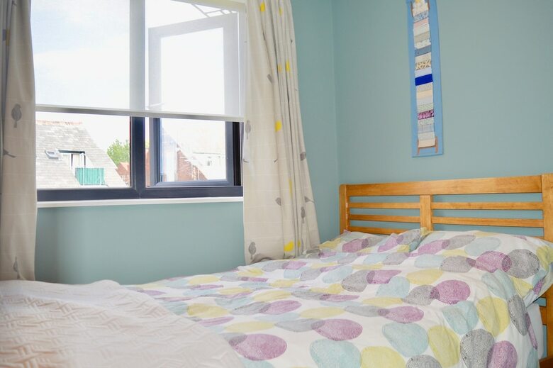 Spacious 3 Bedroom House In Didsbury Manchester