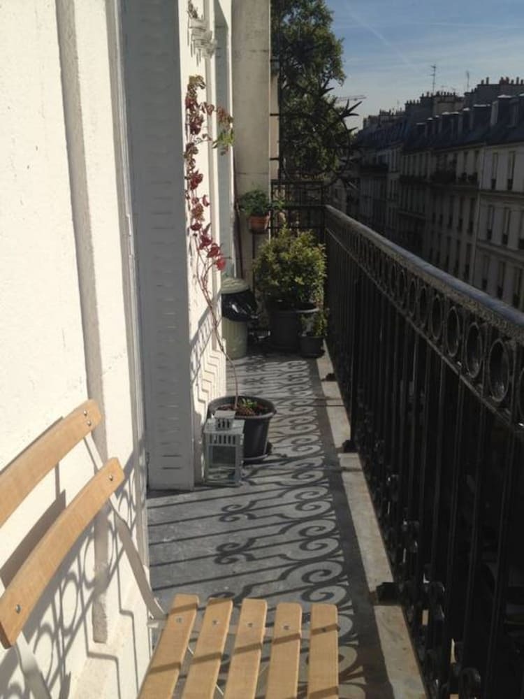 Apartamento Modern Studio In Paris With Balcony