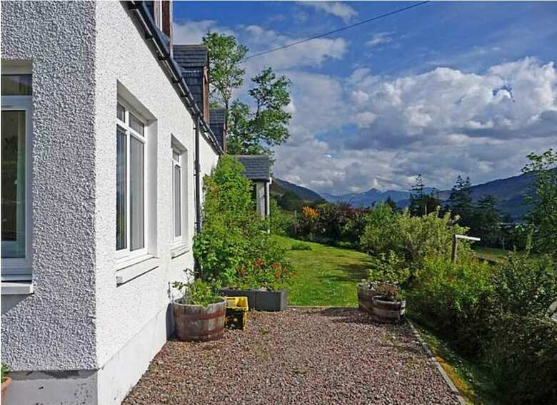 Broomview Cottage Bed & Breakfast