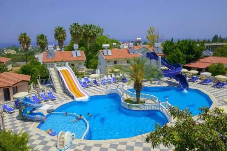 Hotel Riverside Garden Resort