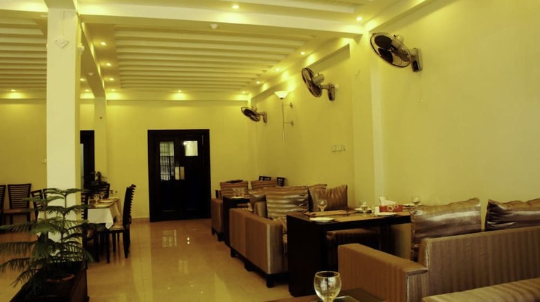 Shelton Hotel Timergara