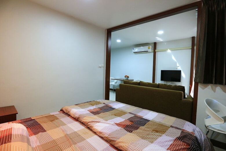 Hotel You House Residence