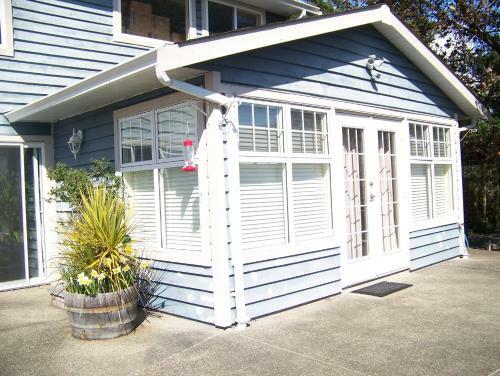 Moonlit Cove B&B