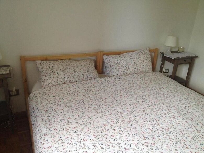 B&B White Rose