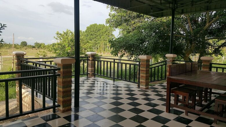 Hotel Pings Farmstay