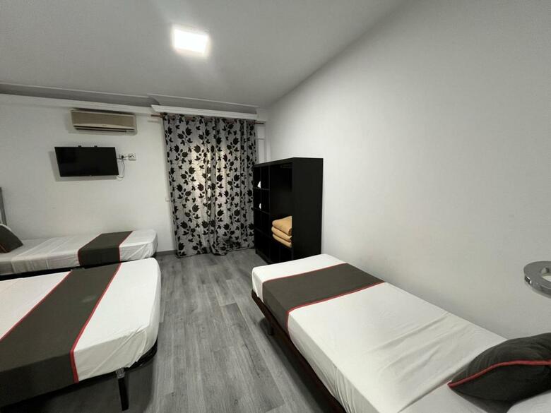 Hotel Hello Feria