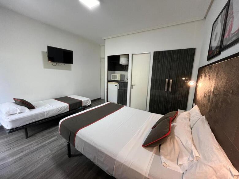 Hotel Hello Feria