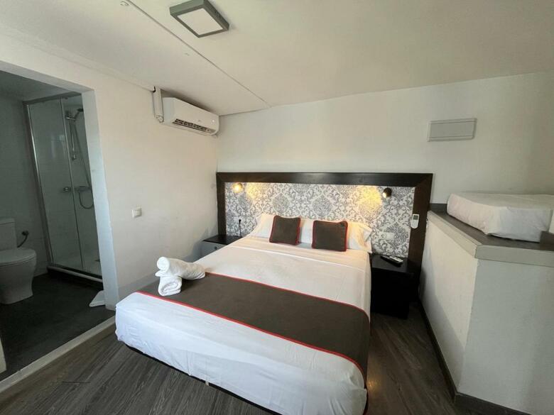 Hotel Hello Feria