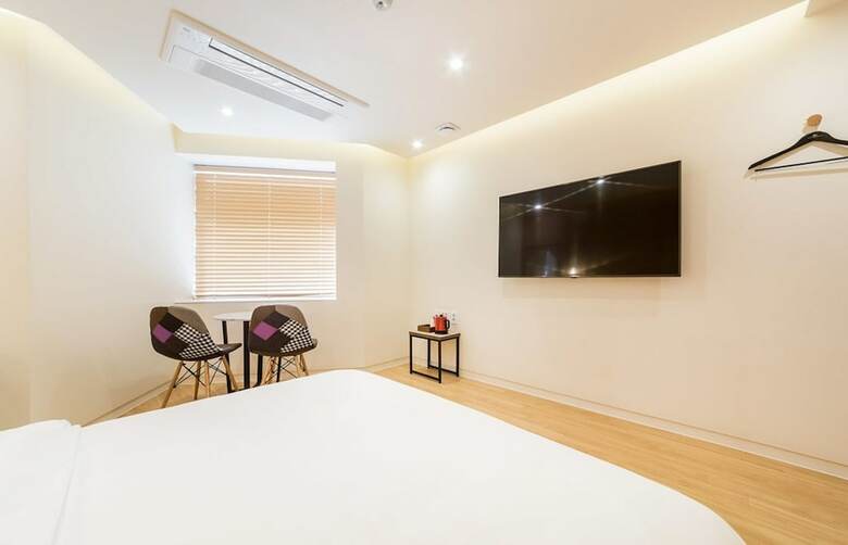 Plain Hotel