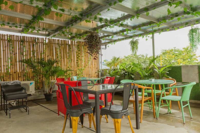 Hotel Reddoorz Premium @ Moh Toha