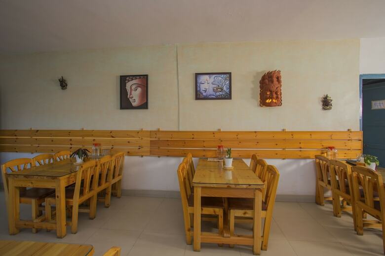 Oyo 256 Mount Princess Hotel