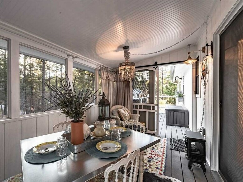 Bella Luna Cottage - Three Bedroom Cabin