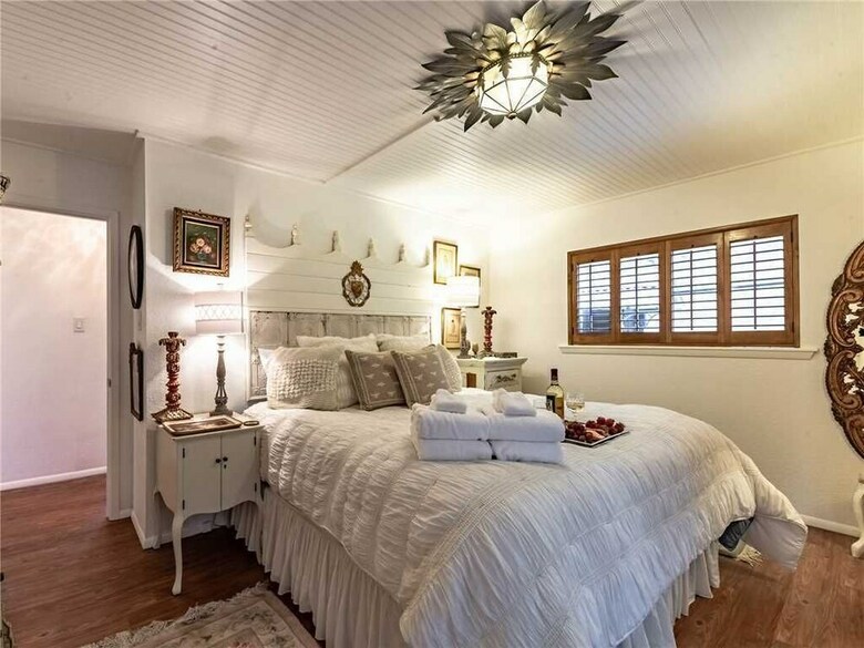 Bella Luna Cottage - Three Bedroom Cabin