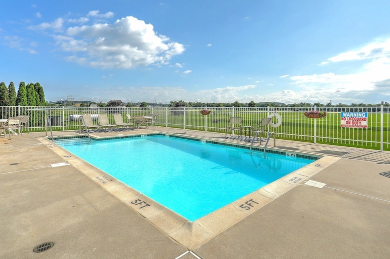 Hotel Lancaster Inn And Suites