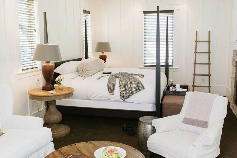 Hotel Farmhouse Inn