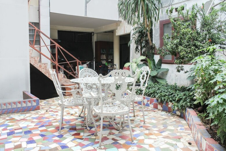 Hotel Oyo 146 Menteng Residence