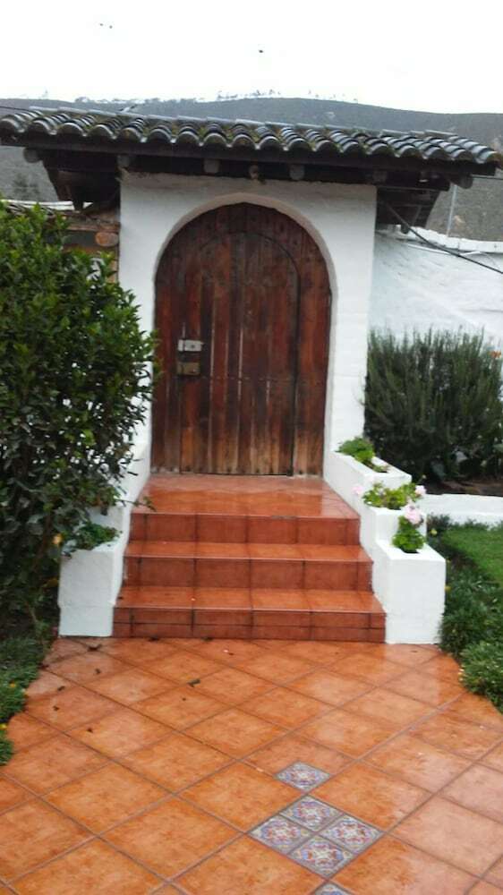 Hotel The Bridge To Ecuador