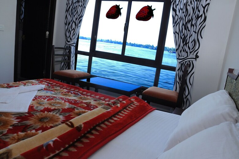 Kerala Houseboats