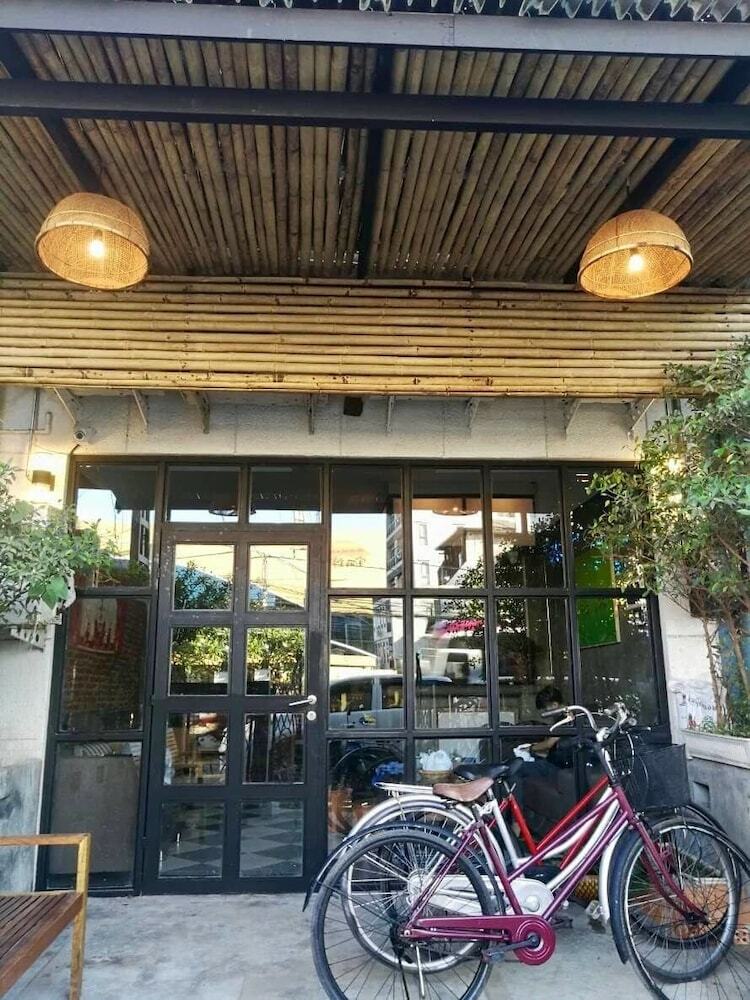 Hostal Lao Huk Bed And Cafe - Hostel