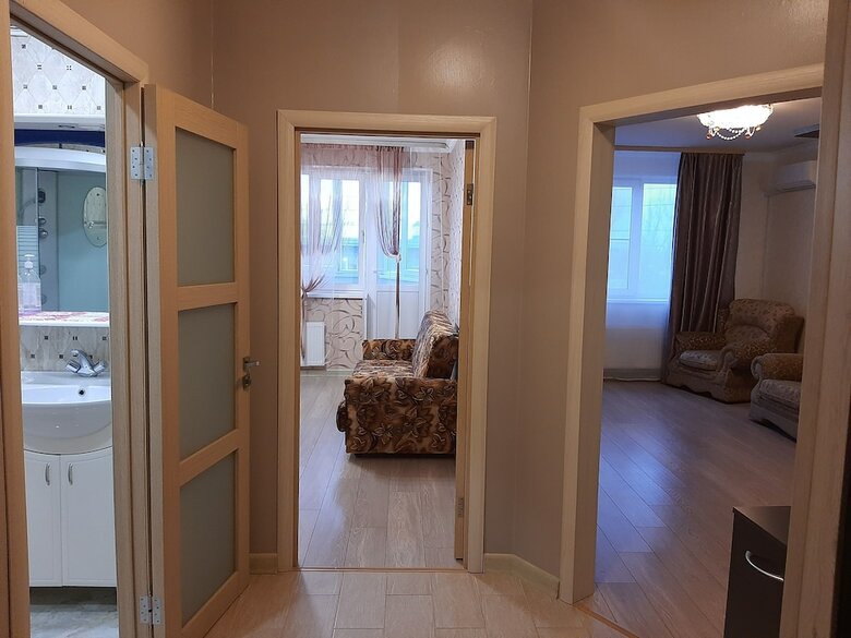 Apartment On Pervomayskiy Prospekt 76/3