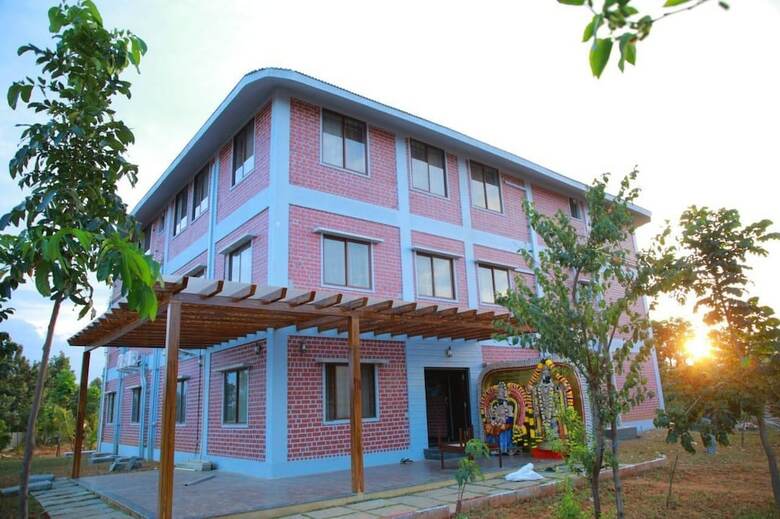 Hotel Gk Hill View Resort, Kaiwara