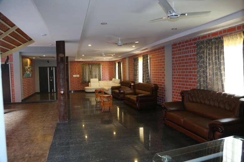 Hotel Gk Hill View Resort, Kaiwara