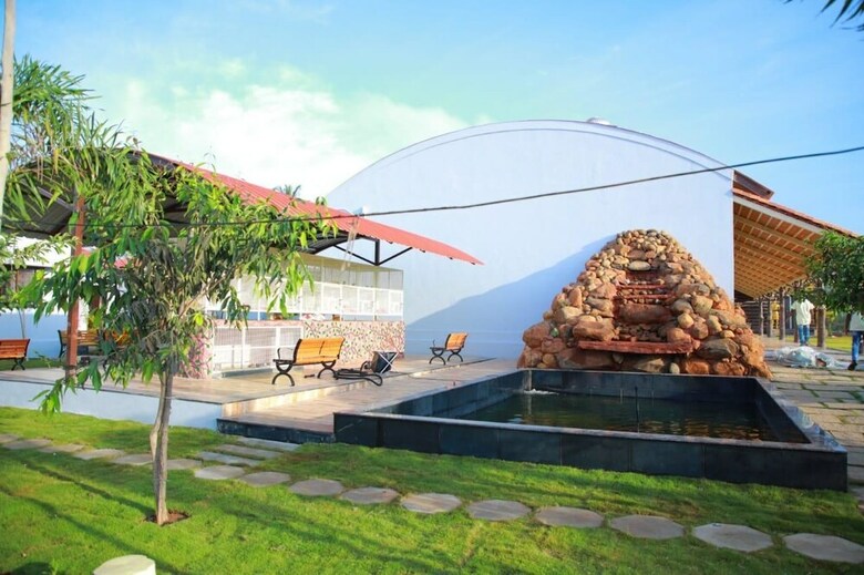 Hotel Gk Hill View Resort, Kaiwara