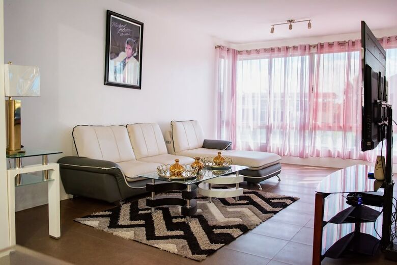 Apartamentos Exclusive Penthouse With Jacuzzi