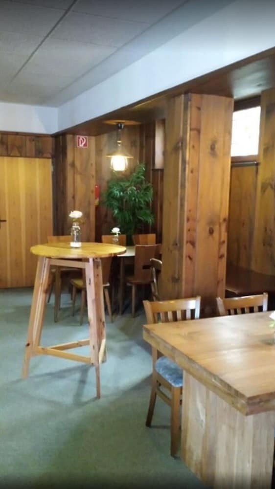Hostal Gasthof Zwilling