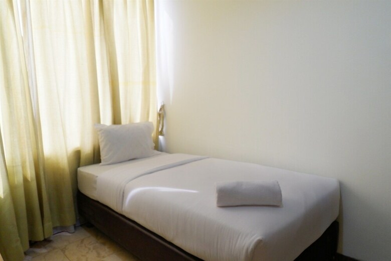 Spacious 2br Slipi Apartment Near Senayan