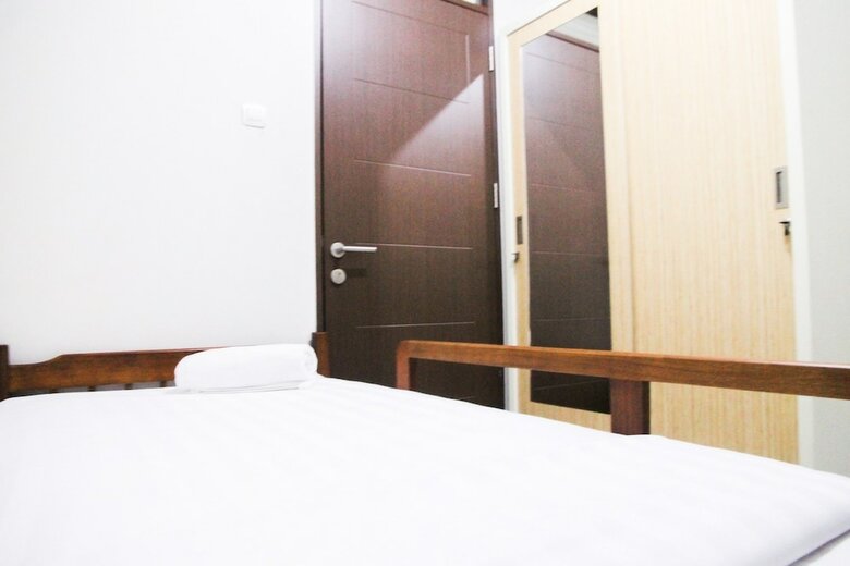 Basic 2br Lagoon Apartment