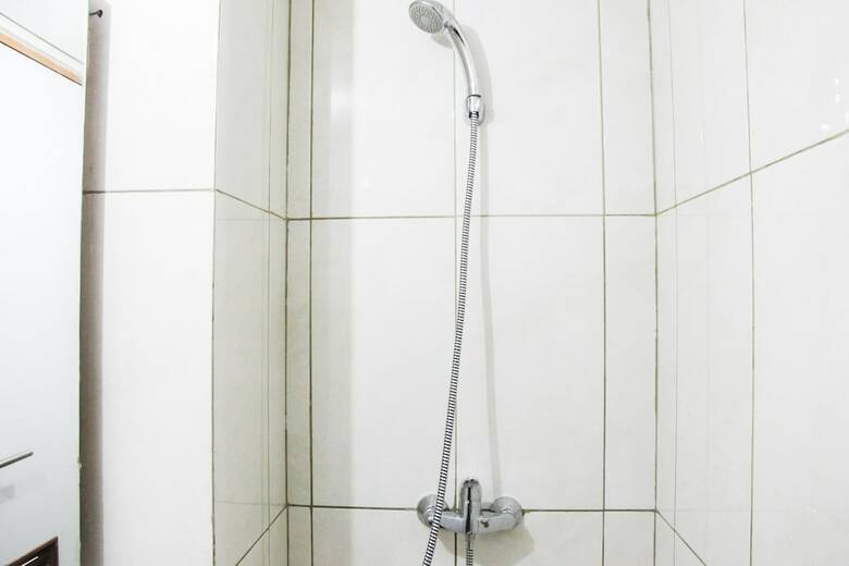 Modern Style Studio At The Nest Puri Apartment