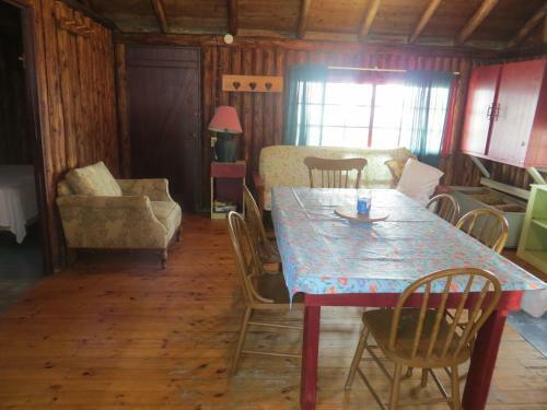 Lake Wolsey Cabins