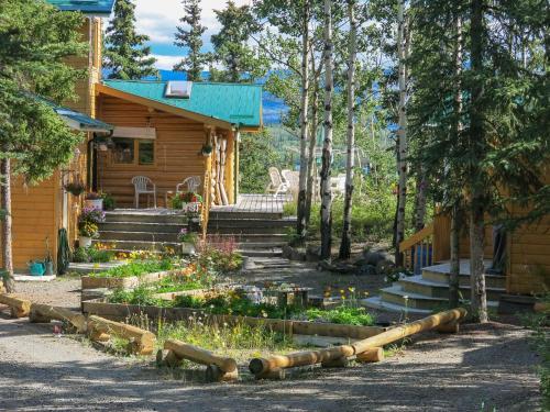 The Lodge At Lake Laberge