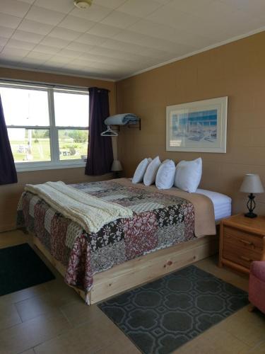 Cape View Motel & Cottages