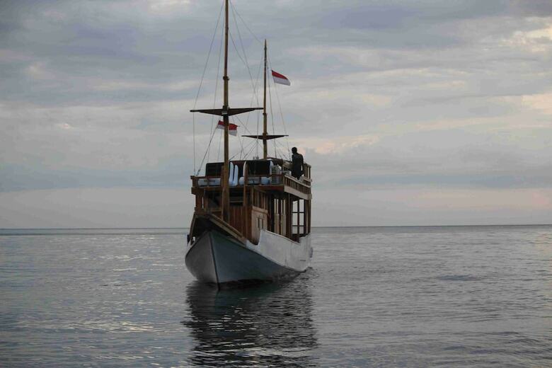 Boat Charter Km.caroline