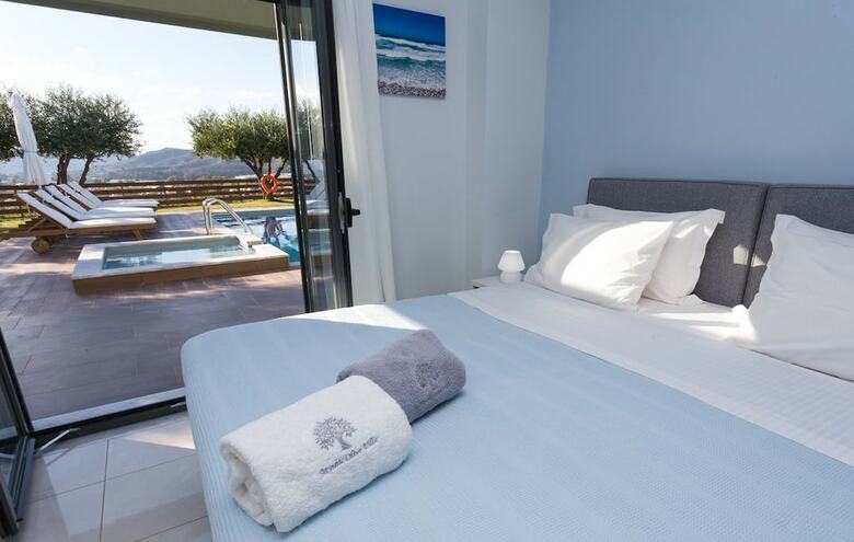 Mythic Olive Villa Views - Private Pool