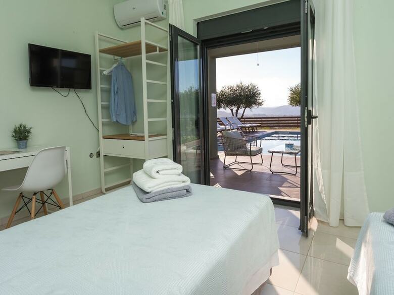 Mythic Olive Villa Views - Private Pool