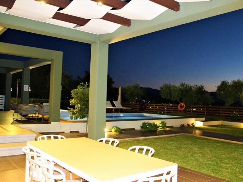 Mythic Olive Villa Views - Private Pool