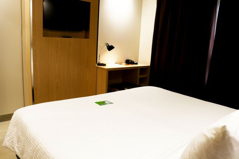Cassowary Hotel