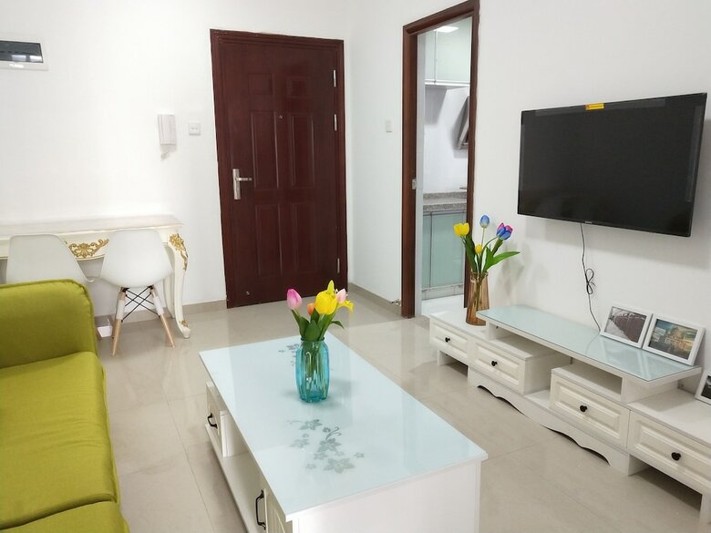 Gemmed Apartment
