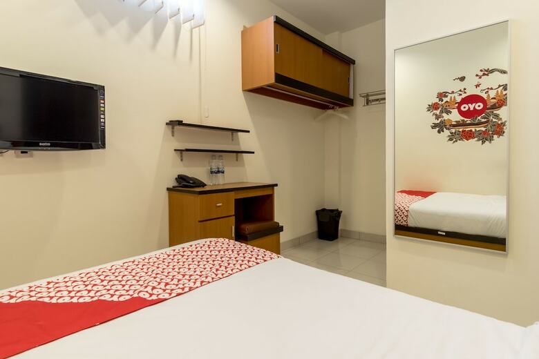 Hostal Oyo 294 Andrea Residence Syariah