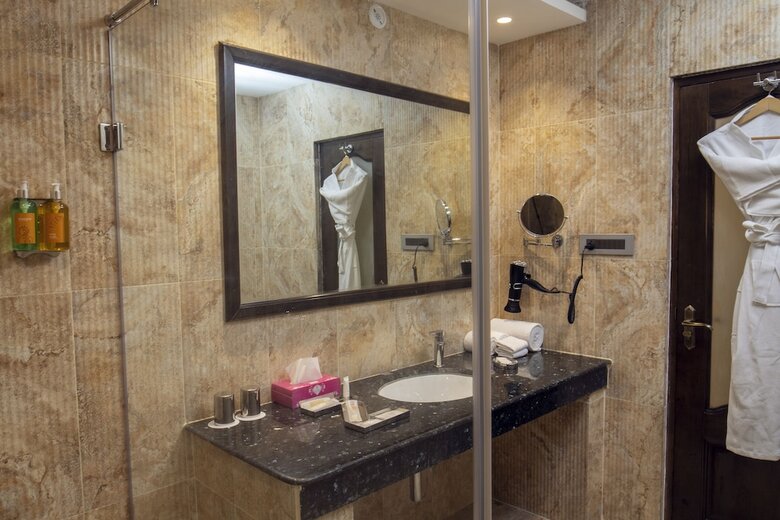 Hotel Zone By The Park Jammu