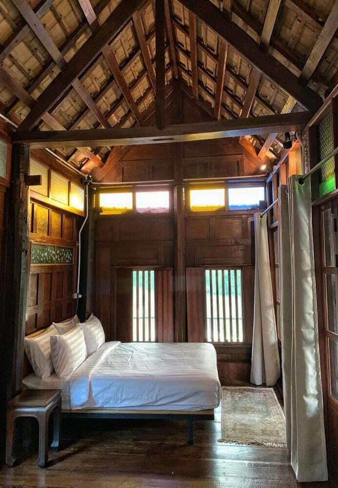 Hotel Rustic Charm Suphan