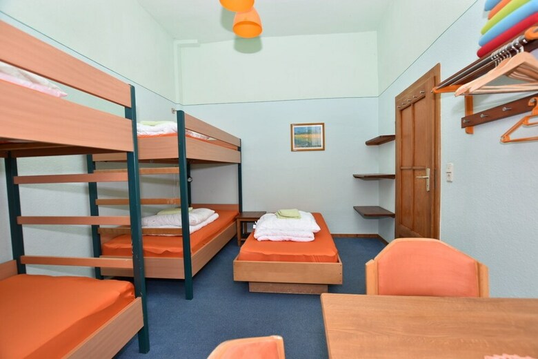 Hostal Herberge Orange
