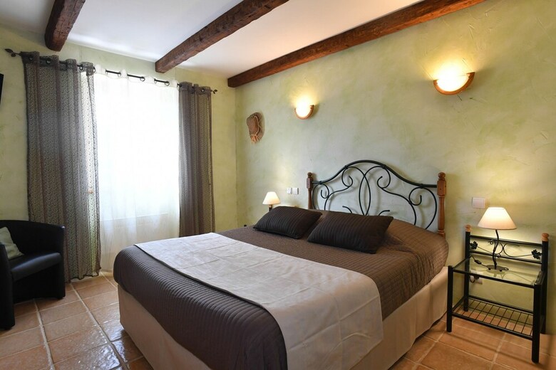 Bed & Breakfast Mas de La Pommeraie
