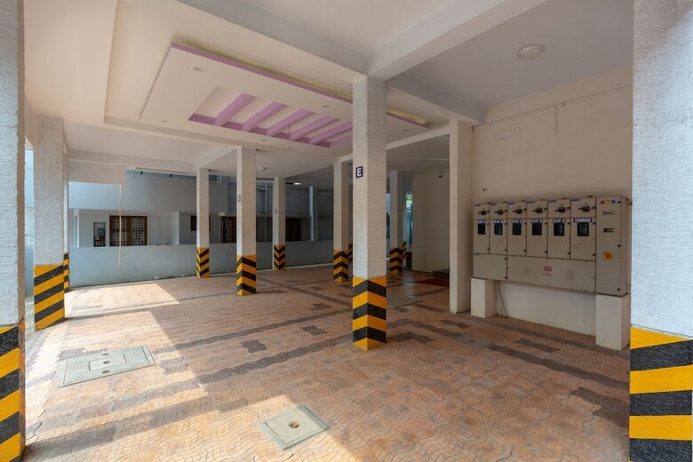 Hotel Oyo 23081 Little Stay Service Apartments